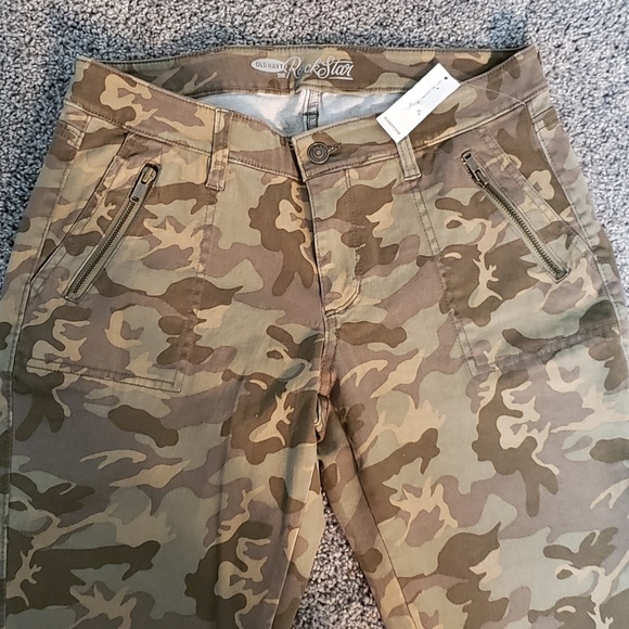Old Navy Camouflage Jeans - Picture 3 of 7